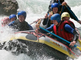 assets/images/activities/wildwassertour-in-bad-reichenhall-raum-muenchen-in-bayern/1280_0007_Rafting 4-270x200x90.jpg